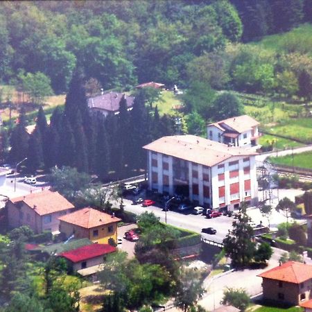Albergo Cristallo Cittiglio Exterior photo